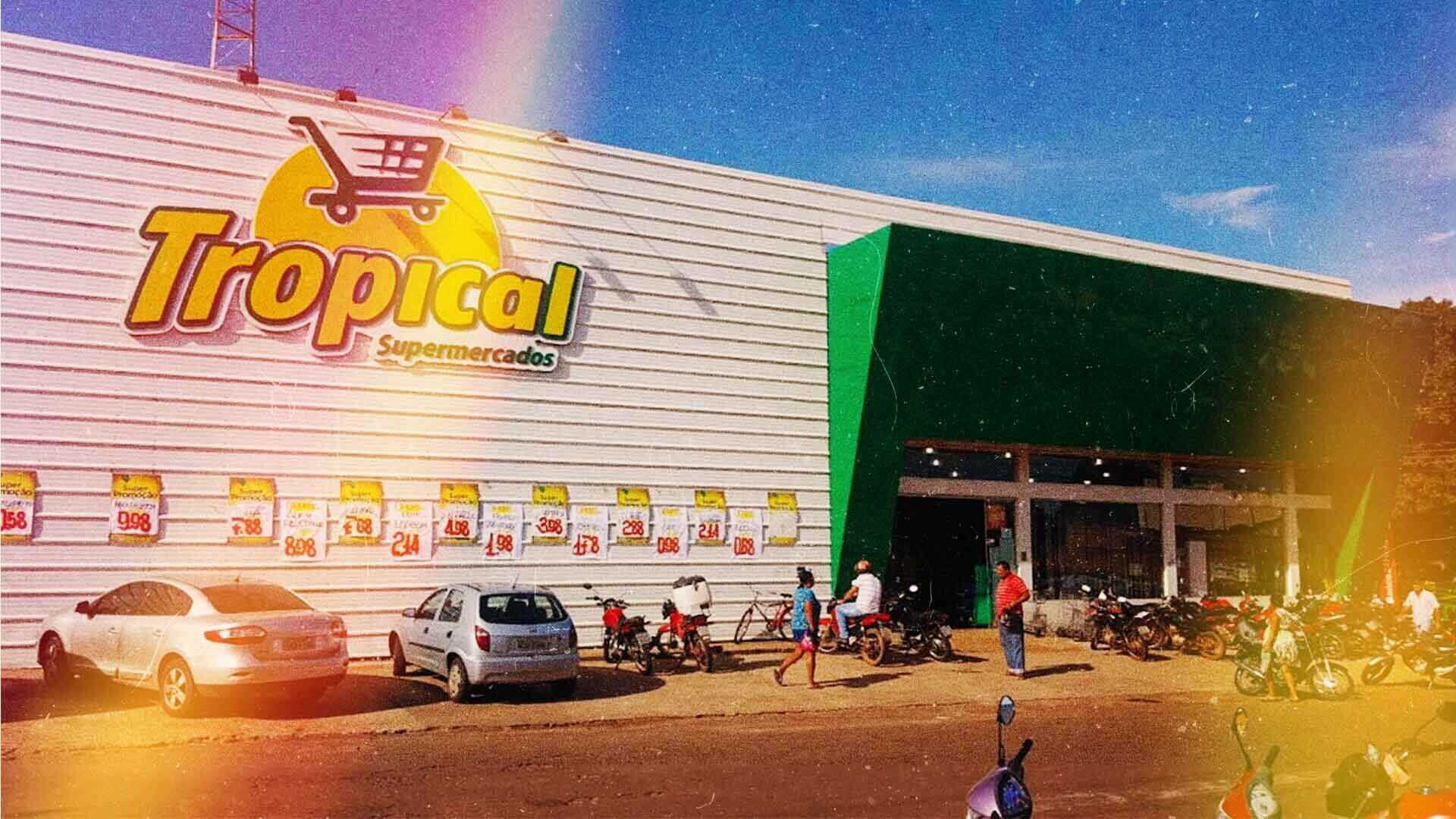 Fachada frontal do supermercado Tropical
