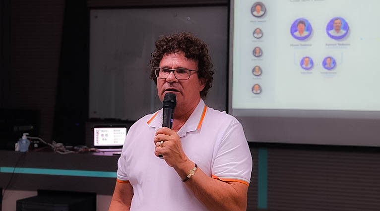 Gilson Tedesco em anúncio realizado na sede da empresa