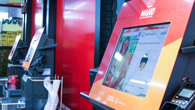Grupo Mano Manfroi de Supermercados apresenta o SelfCheckout da CISS para os clientes