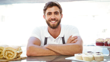 Confiança do comércio avança 12% em relação a setembro de 2016, diz CNC